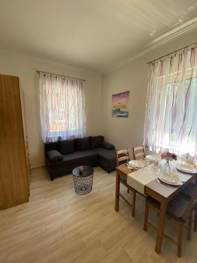 Affittacamere Karinthy ház Siófok Esterno foto