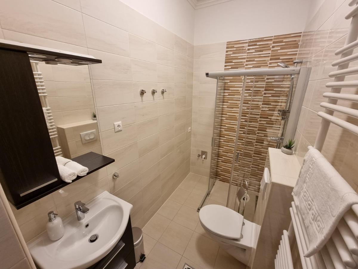 Affittacamere Karinthy ház Siófok Esterno foto